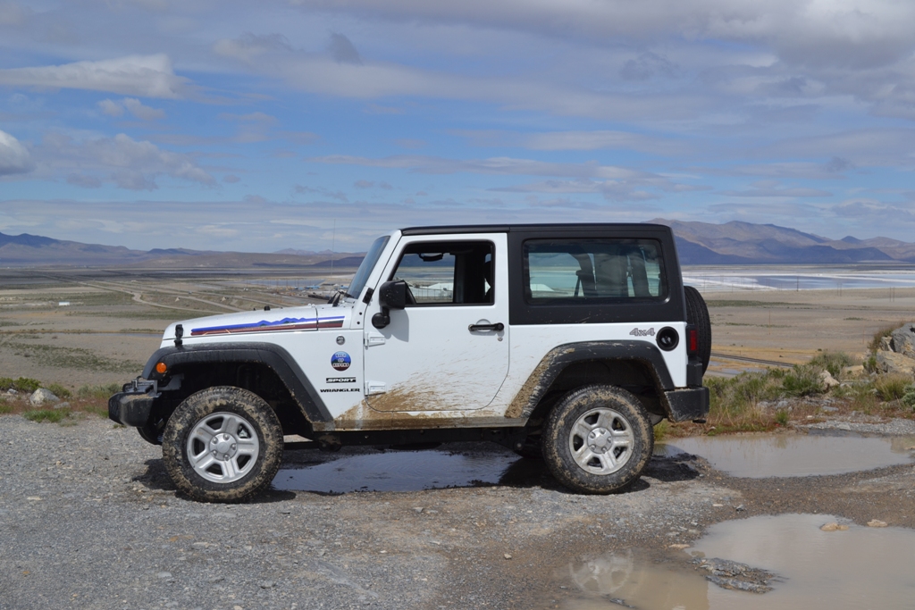 White Jeeps with accent colors? Jeep Wrangler Forum